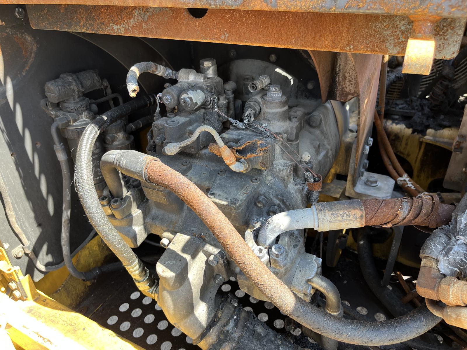 ./imagenes/INVOICE/2019/18295/JOHN DEERE 210G (16).JPG